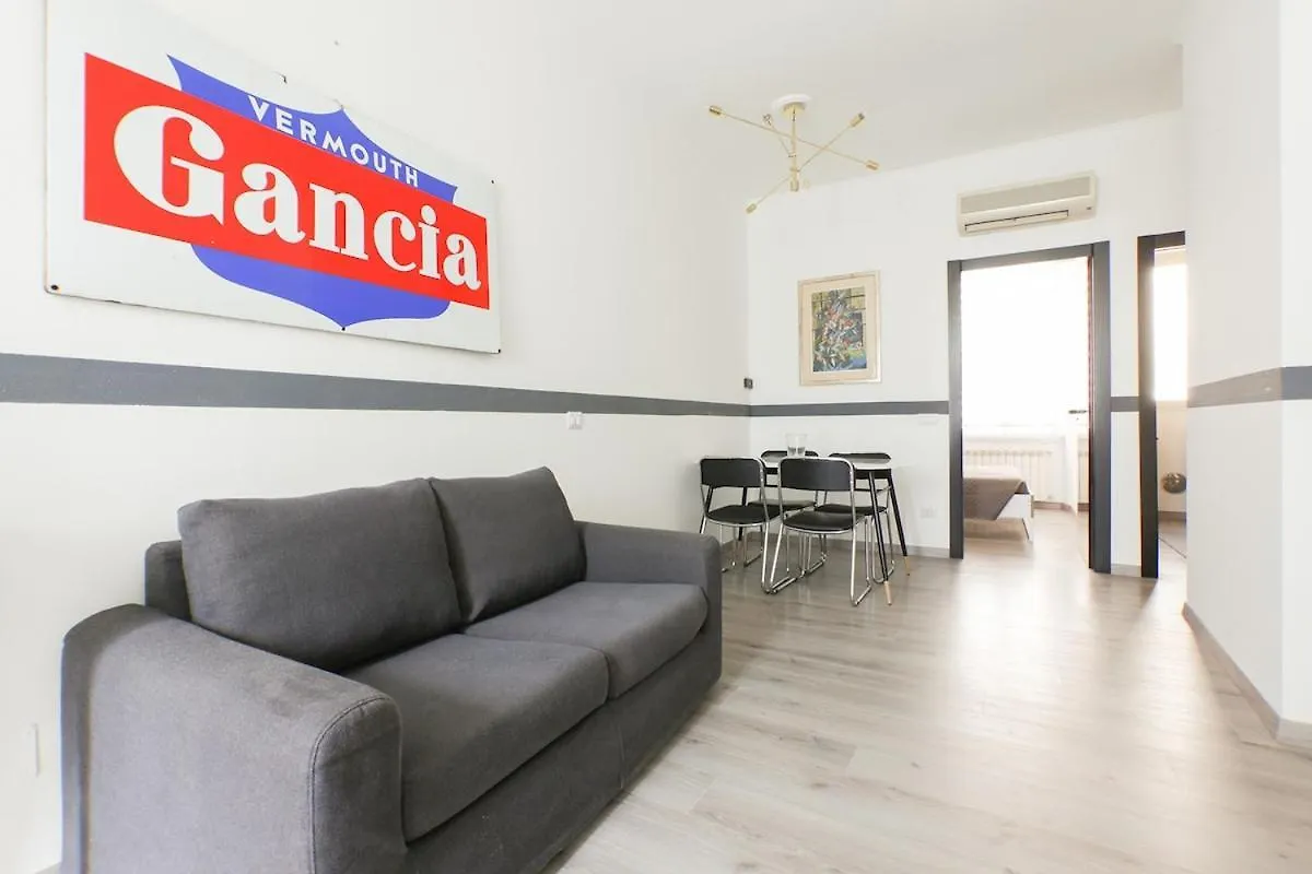 Spacious And Functional With 2 Bathrooms Mailand Apartment